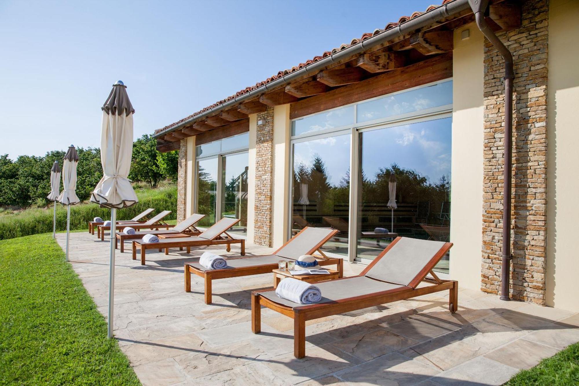 Relais Montemarino Hotel Borgomale Bagian luar foto