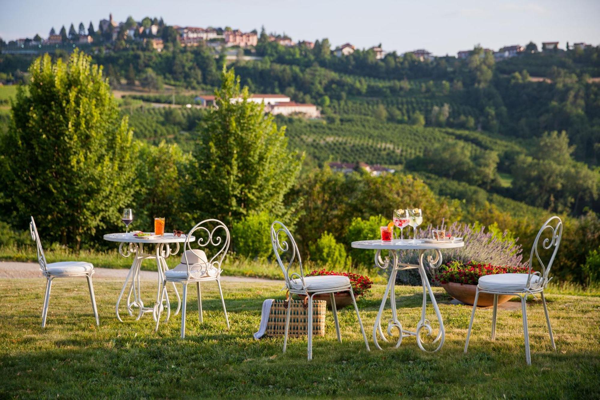 Relais Montemarino Hotel Borgomale Bagian luar foto