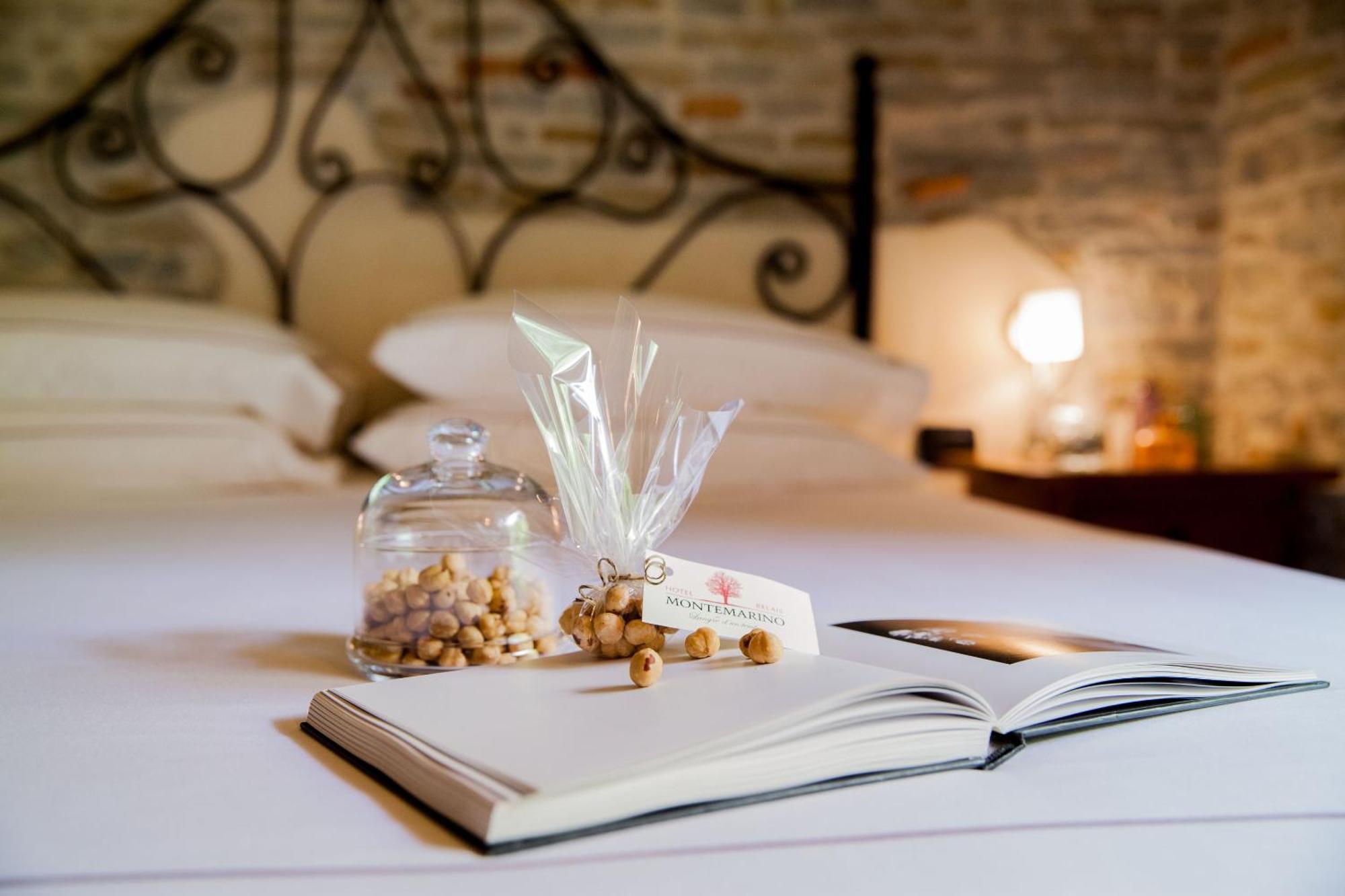 Relais Montemarino Hotel Borgomale Bagian luar foto