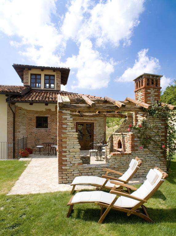 Relais Montemarino Hotel Borgomale Bagian luar foto