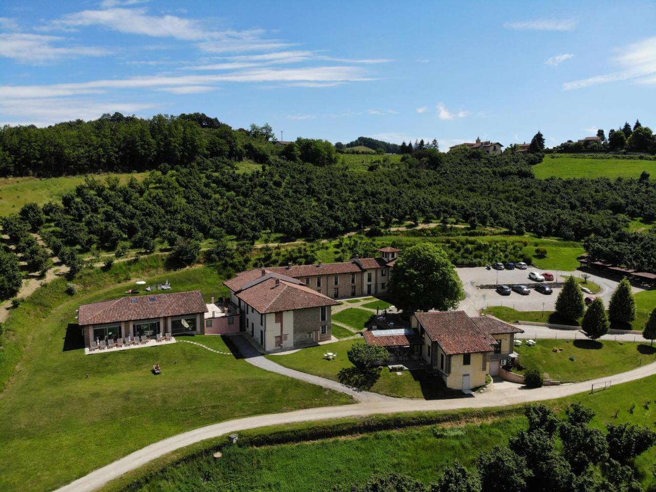 Relais Montemarino Hotel Borgomale Bagian luar foto